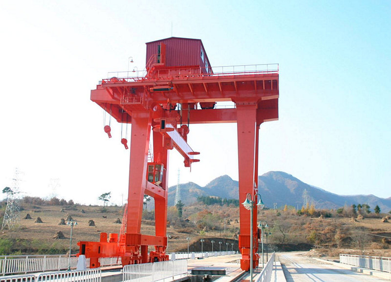 門(mén)式啟閉機(jī)